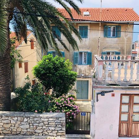 Nona Beta Apartment Mali Lošinj Екстериор снимка